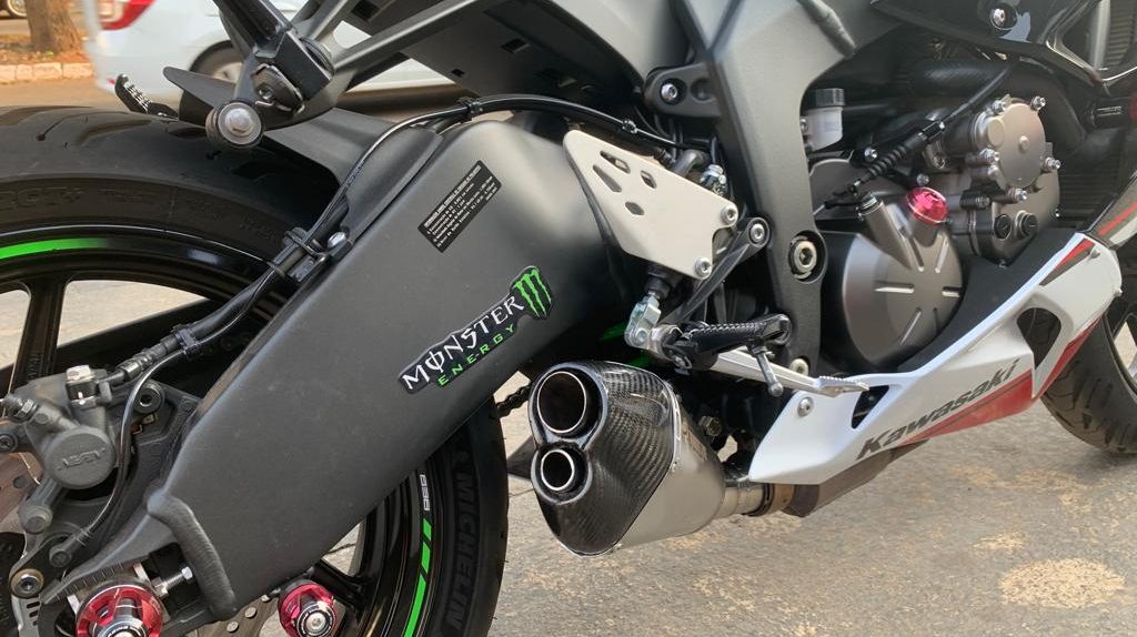 Capa do vídeo  Escapamento HF2 Double Inox Kawasaki ZX-6R 2019 a 2024